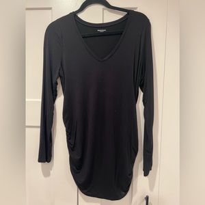 Motherhood Maternity | EUC Long Sleeve Side
Ruched Maternity T Shirt - Black